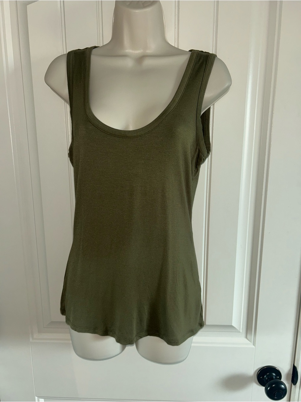 NEW Boston Proper Olive Scoop Neck Tank Sz S